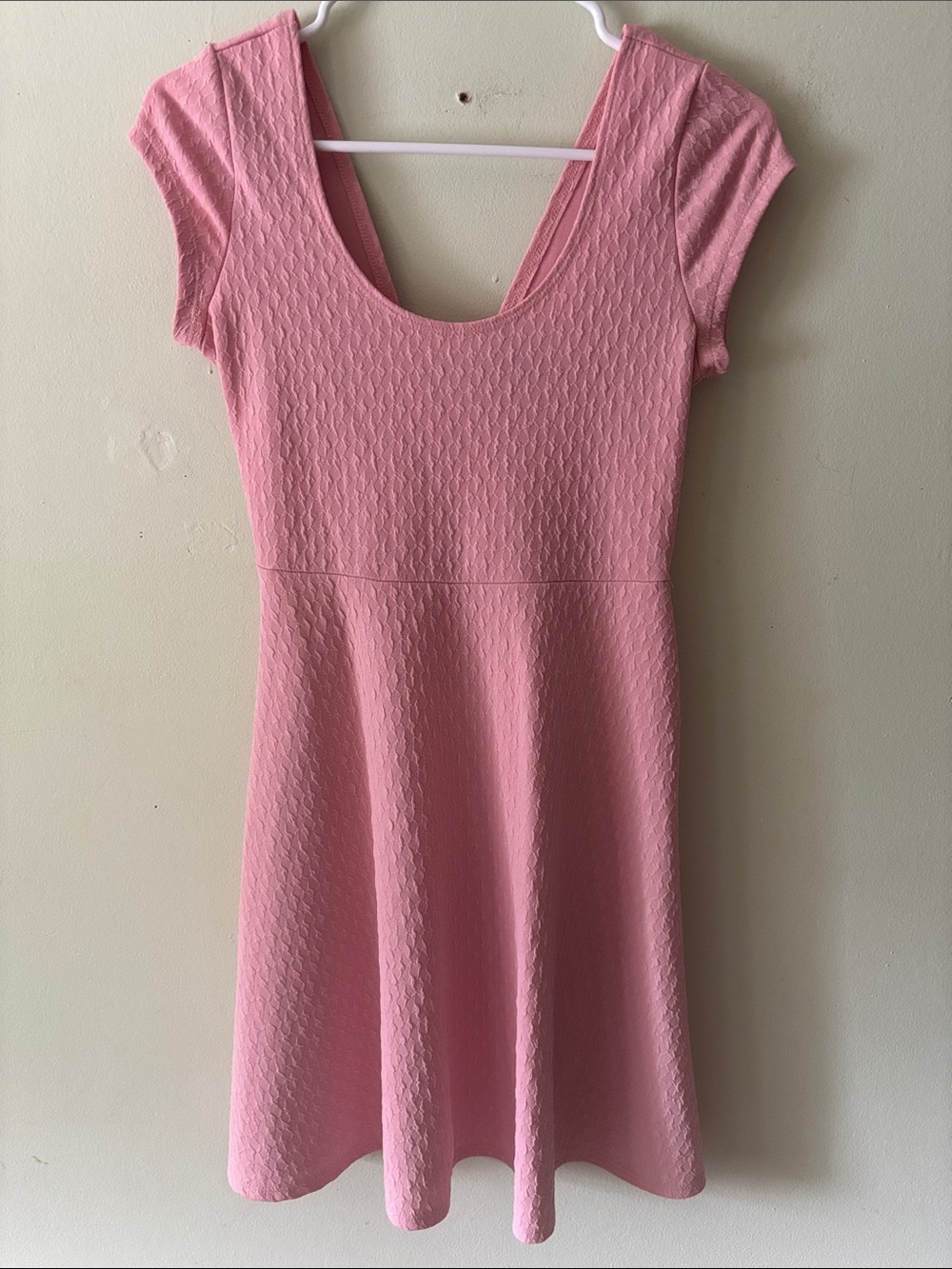 Rue 21 Women's Pink Textured Scoop Neck A-Line Plunge-Back Bow Dress